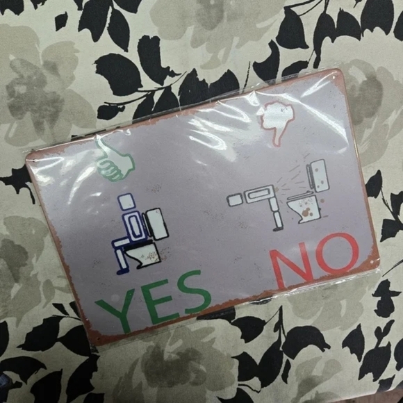 Funny Bathroom Sign - Picture 1 of 4